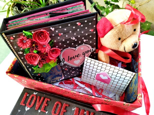 Handmade Love Hamper - VALHAM2