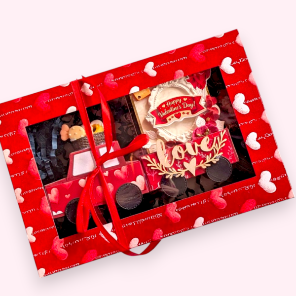 Cute Love Truck with Mini scrapbook Cute Love Truck with Mini scrapbook