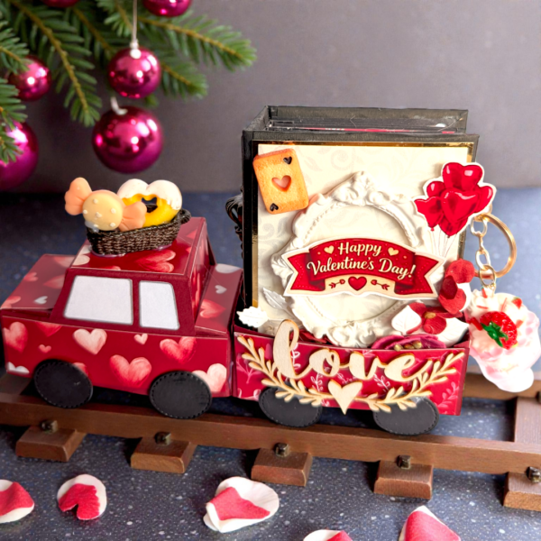 Cute Love Truck with Mini scrapbook Cute Love Truck with Mini scrapbook